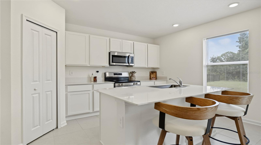 Davenport, Florida 33837, 5 Bedroom Bedrooms, ,3 Bathroombathrooms,Residential,For Sale,Lewisham,0,Mfro6438696