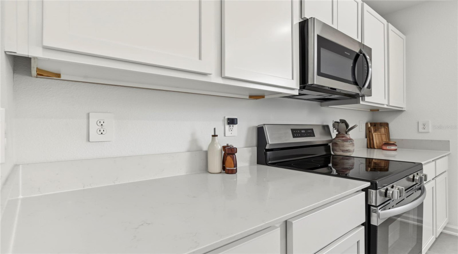 Davenport, Florida 33837, 5 Bedroom Bedrooms, ,3 Bathroombathrooms,Residential,For Sale,Lewisham,0,Mfro6438696