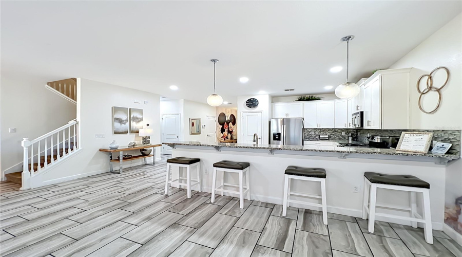 Davenport, Florida 33896, 8 Bedroom Bedrooms, ,5 Bathroombathrooms,Residential,For Sale,Rolling Fairway,0,Mfrs5149917