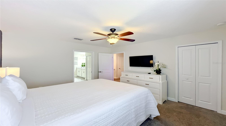Davenport, Florida 33896, 8 Bedroom Bedrooms, ,5 Bathroombathrooms,Residential,For Sale,Rolling Fairway,0,Mfrs5149917