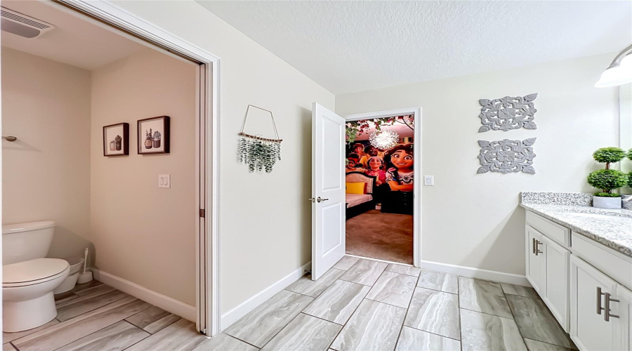 Davenport, Florida 33896, 8 Bedroom Bedrooms, ,5 Bathroombathrooms,Residential,For Sale,Rolling Fairway,0,Mfrs5149917