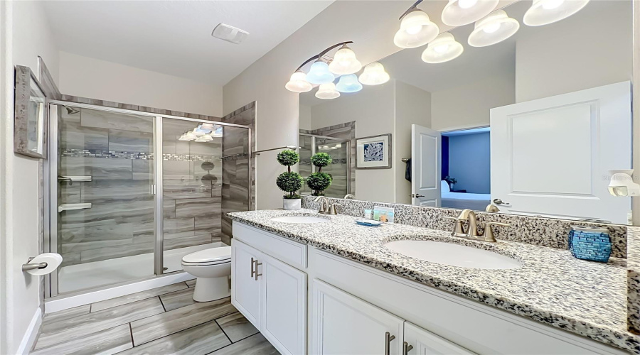 Davenport, Florida 33896, 8 Bedroom Bedrooms, ,5 Bathroombathrooms,Residential,For Sale,Rolling Fairway,0,Mfrs5149917