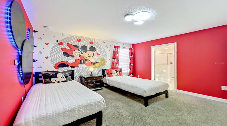 Davenport, Florida 33896, 8 Bedroom Bedrooms, ,5 Bathroombathrooms,Residential,For Sale,Rolling Fairway,0,Mfrs5149917