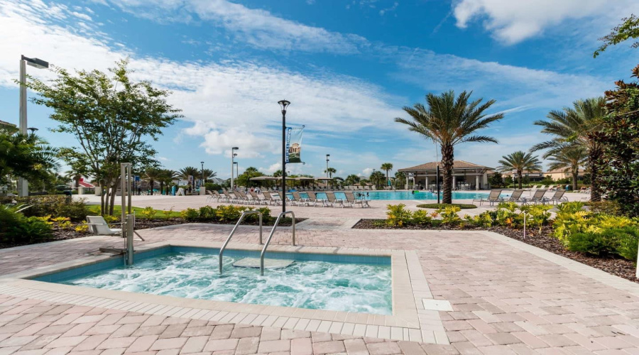 Davenport, Florida 33896, 8 Bedroom Bedrooms, ,5 Bathroombathrooms,Residential,For Sale,Rolling Fairway,0,Mfrs5149917