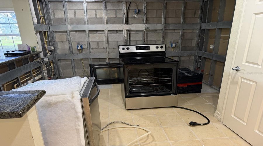 Kissimmee, Florida 34747, 3 Bedroom Bedrooms, ,3 Bathroombathrooms,Residential,For Sale,Cabana,0,Mfro6438863