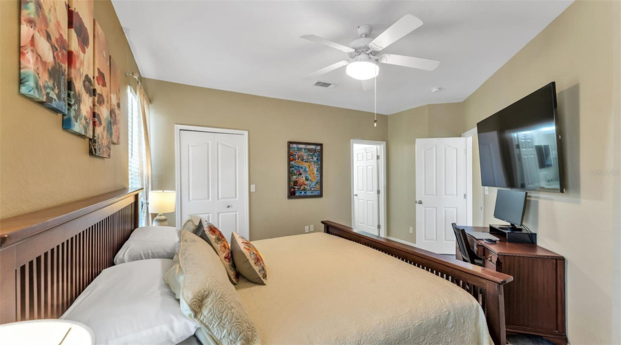 Kissimmee, Florida 34747, 2 Bedroom Bedrooms, ,2 Bathroombathrooms,Residential,For Sale,Legacy,0,Mfrl4964774