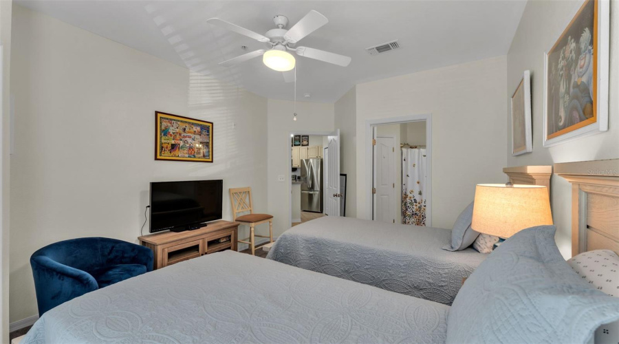 Kissimmee, Florida 34747, 2 Bedroom Bedrooms, ,2 Bathroombathrooms,Residential,For Sale,Legacy,0,Mfrl4964774