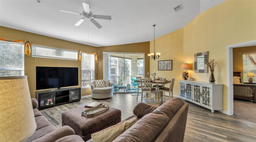 Kissimmee, Florida 34747, 2 Bedroom Bedrooms, ,2 Bathroombathrooms,Residential,For Sale,Legacy,0,Mfrl4964774