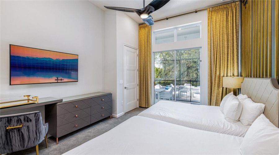 Davenport, Florida 33837, 11 Bedroom Bedrooms, ,11 Bathroombathrooms,Residential,For Sale,Oak Blossom,0,Mfro6437406