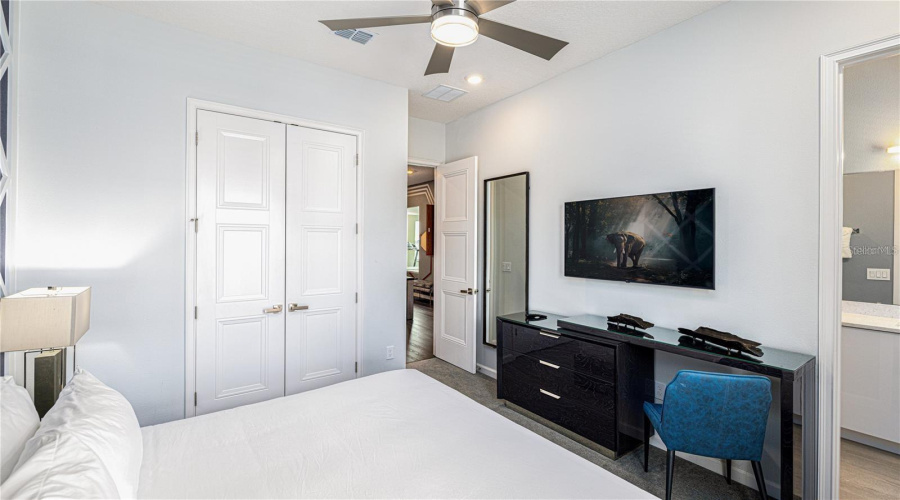 Davenport, Florida 33837, 11 Bedroom Bedrooms, ,11 Bathroombathrooms,Residential,For Sale,Oak Blossom,0,Mfro6437406