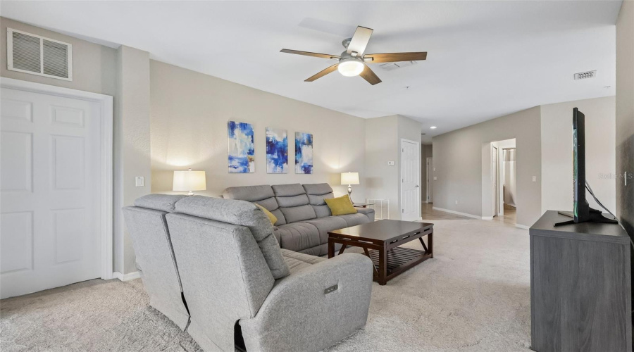 Davenport, Florida 33896, 2 Bedroom Bedrooms, ,2 Bathroombathrooms,Residential,For Sale,Bella Vida,0,Mfro6437735