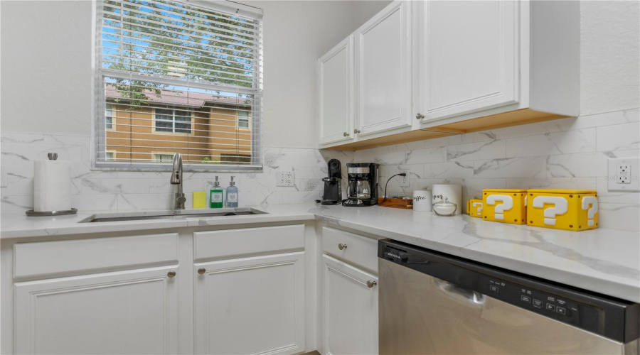 Davenport, Florida 33897, 4 Bedroom Bedrooms, ,3 Bathroombathrooms,Residential,For Sale,Cambria,0,Mfro6438673