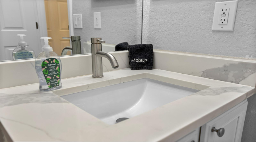 Davenport, Florida 33897, 4 Bedroom Bedrooms, ,3 Bathroombathrooms,Residential,For Sale,Cambria,0,Mfro6438673
