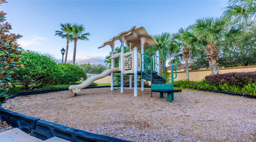 Davenport, Florida 33897, 4 Bedroom Bedrooms, ,3 Bathroombathrooms,Residential,For Sale,Cambria,0,Mfro6438673