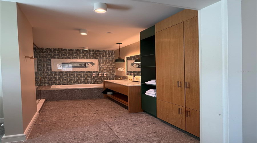 Kissimmee, Florida 34747, 1 Bedroom Bedrooms, ,1 Bathroombathrooms,Residential,For Sale,Sunset Walk,0,Mfrs5153810