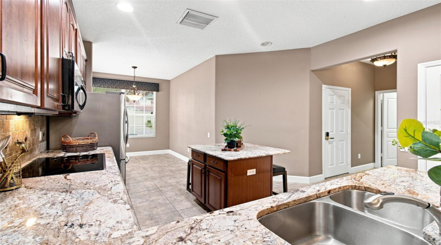 Orlando, Florida 32836, 3 Bedroom Bedrooms, ,2 Bathroombathrooms,Residential,For Sale,Via Bella Notte,0,Mfro6438875