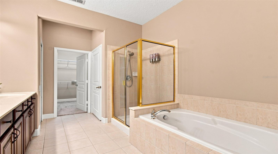 Orlando, Florida 32836, 3 Bedroom Bedrooms, ,2 Bathroombathrooms,Residential,For Sale,Via Bella Notte,0,Mfro6438875