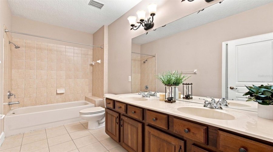 Orlando, Florida 32836, 3 Bedroom Bedrooms, ,2 Bathroombathrooms,Residential,For Sale,Via Bella Notte,0,Mfro6438875