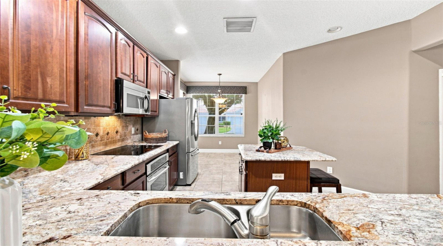 Orlando, Florida 32836, 3 Bedroom Bedrooms, ,2 Bathroombathrooms,Residential,For Sale,Via Bella Notte,0,Mfro6438875