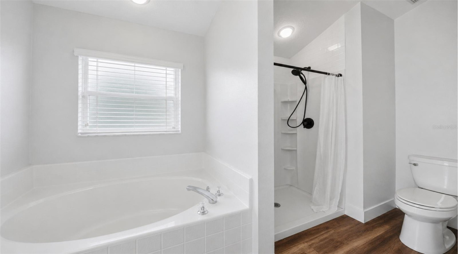 Davenport, Florida 33897, 3 Bedroom Bedrooms, ,2 Bathroombathrooms,Residential,For Sale,Bloomingdale,0,Mfro6435872
