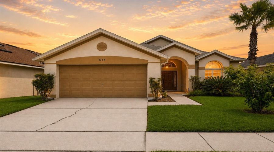 Davenport, Florida 33897, 3 Bedroom Bedrooms, ,2 Bathroombathrooms,Residential,For Sale,Bloomingdale,0,Mfro6435872