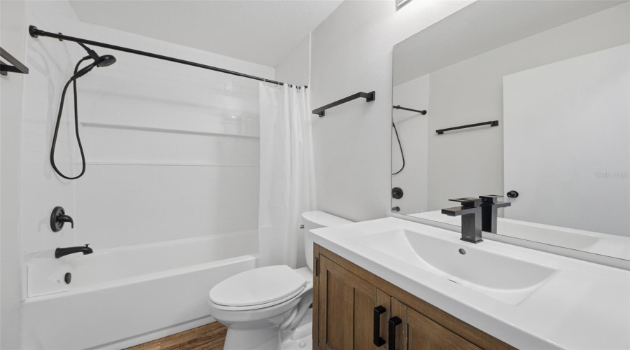 Davenport, Florida 33897, 3 Bedroom Bedrooms, ,2 Bathroombathrooms,Residential,For Sale,Bloomingdale,0,Mfro6435872