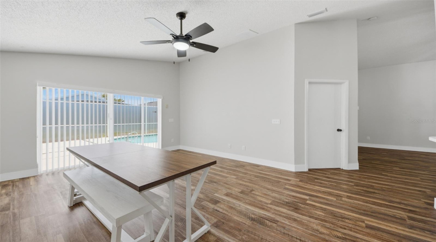 Davenport, Florida 33897, 3 Bedroom Bedrooms, ,2 Bathroombathrooms,Residential,For Sale,Bloomingdale,0,Mfro6435872