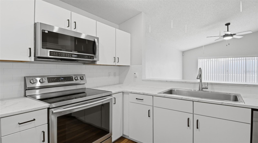 Davenport, Florida 33897, 3 Bedroom Bedrooms, ,2 Bathroombathrooms,Residential,For Sale,Bloomingdale,0,Mfro6435872