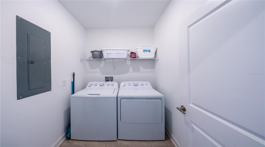 Davenport, Florida 33896, 6 Bedroom Bedrooms, ,6 Bathroombathrooms,Residential,For Sale,Sommerset Hills,0,Mfro6439016