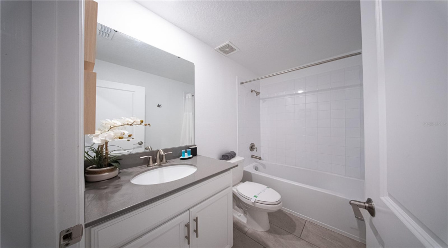 Davenport, Florida 33896, 6 Bedroom Bedrooms, ,6 Bathroombathrooms,Residential,For Sale,Sommerset Hills,0,Mfro6439016