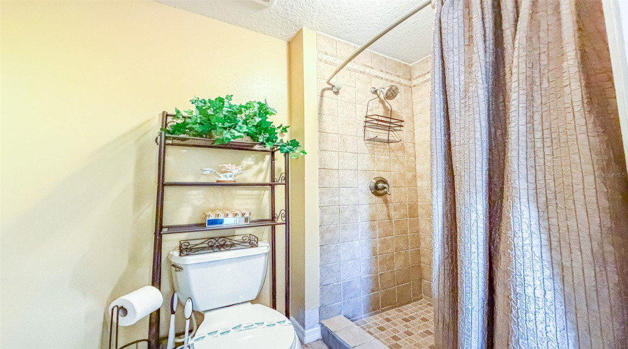 Davenport, Florida 33897, 5 Bedroom Bedrooms, ,3 Bathroombathrooms,Residential,For Sale,Samuel,0,Mfrl4961846