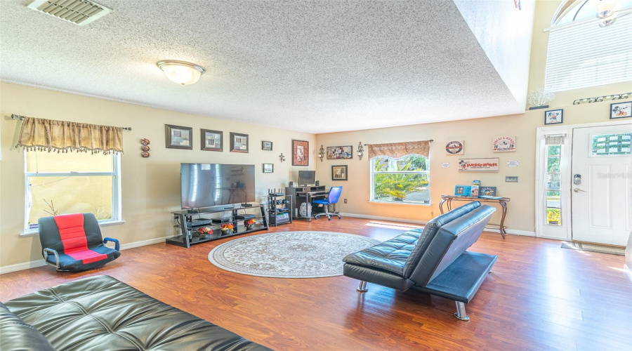 Davenport, Florida 33897, 5 Bedroom Bedrooms, ,3 Bathroombathrooms,Residential,For Sale,Samuel,0,Mfrl4961846