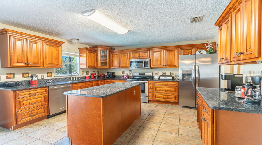 Davenport, Florida 33897, 5 Bedroom Bedrooms, ,3 Bathroombathrooms,Residential,For Sale,Samuel,0,Mfrl4961846