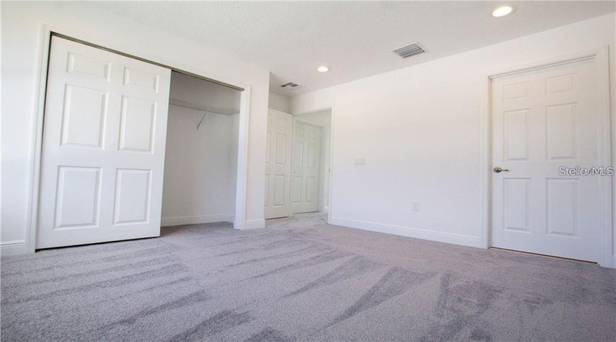 Davenport, Florida 33896, 3 Bedroom Bedrooms, ,3 Bathroombathrooms,Residential,For Sale,Lake Shore,0,Mfrtb8545913