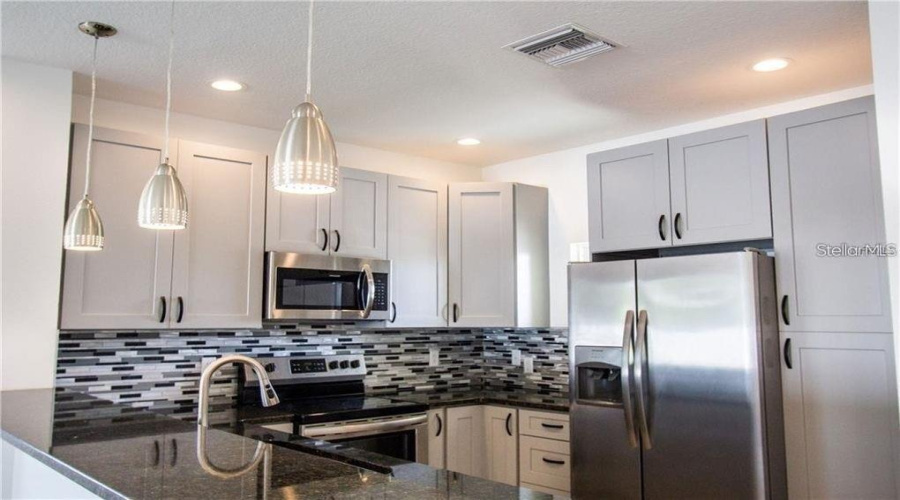 Davenport, Florida 33896, 3 Bedroom Bedrooms, ,3 Bathroombathrooms,Residential,For Sale,Lake Shore,0,Mfrtb8545913