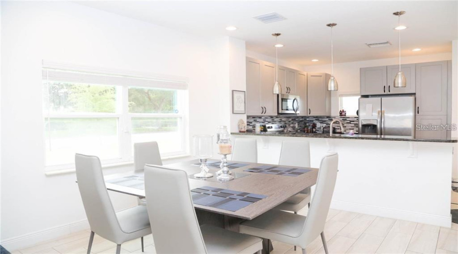 Davenport, Florida 33896, 3 Bedroom Bedrooms, ,3 Bathroombathrooms,Residential,For Sale,Lake Shore,0,Mfrtb8545913