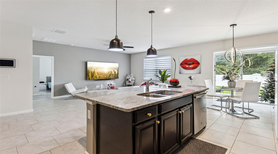 Davenport, Florida 33837, 3 Bedroom Bedrooms, ,2 Bathroombathrooms,Residential,For Sale,Whirlaway Dr,0,Mfro6439402