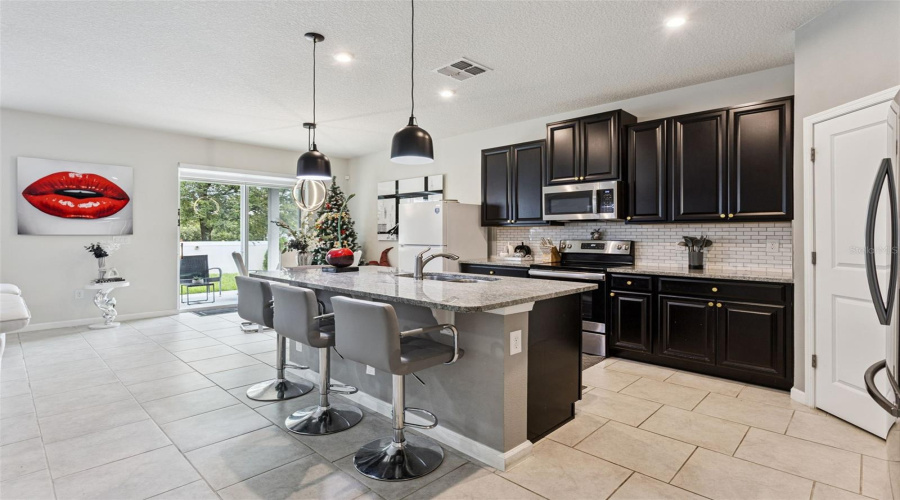 Davenport, Florida 33837, 3 Bedroom Bedrooms, ,2 Bathroombathrooms,Residential,For Sale,Whirlaway Dr,0,Mfro6439402