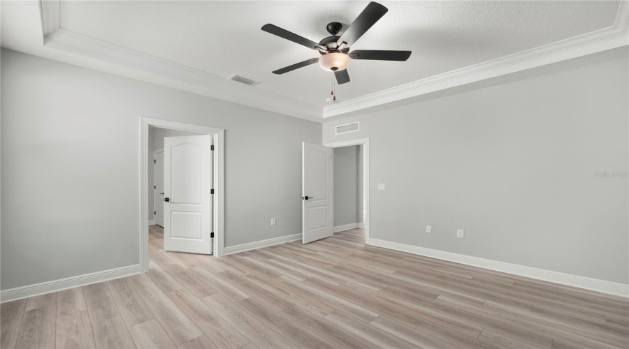 Kissimmee, Florida 34747, 6 Bedroom Bedrooms, ,4 Bathroombathrooms,Residential,For Sale,Somersworth,0,Mfrtb8545944