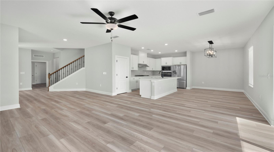 Kissimmee, Florida 34747, 6 Bedroom Bedrooms, ,4 Bathroombathrooms,Residential,For Sale,Somersworth,0,Mfrtb8545944