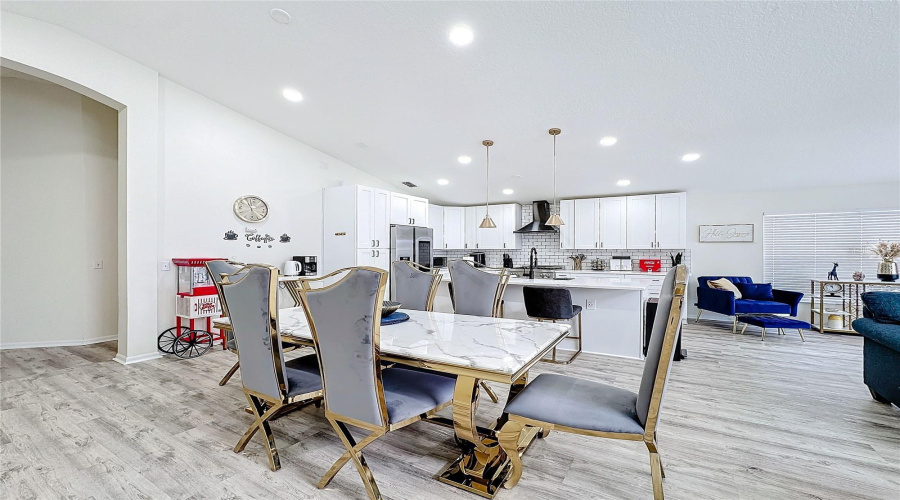 Davenport, Florida 33896, 4 Bedroom Bedrooms, ,2 Bathroombathrooms,Residential,For Sale,Hollinghead Loop,0,Mfro6416303