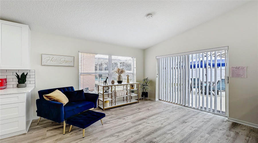 Davenport, Florida 33896, 4 Bedroom Bedrooms, ,2 Bathroombathrooms,Residential,For Sale,Hollinghead Loop,0,Mfro6416303