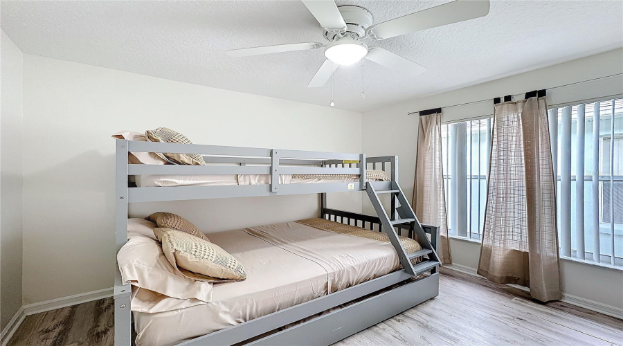 Davenport, Florida 33896, 4 Bedroom Bedrooms, ,2 Bathroombathrooms,Residential,For Sale,Hollinghead Loop,0,Mfro6416303