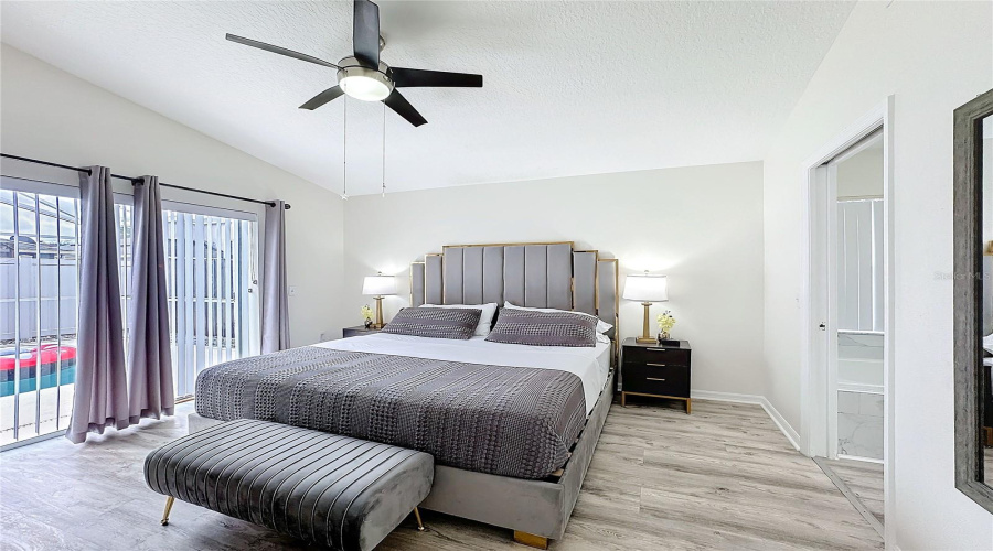 Davenport, Florida 33896, 4 Bedroom Bedrooms, ,2 Bathroombathrooms,Residential,For Sale,Hollinghead Loop,0,Mfro6416303