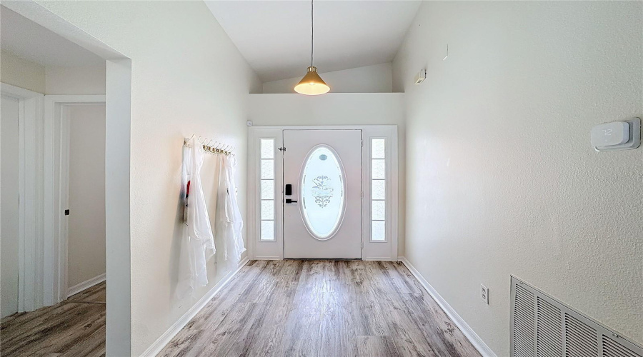 Davenport, Florida 33896, 4 Bedroom Bedrooms, ,2 Bathroombathrooms,Residential,For Sale,Hollinghead Loop,0,Mfro6416303