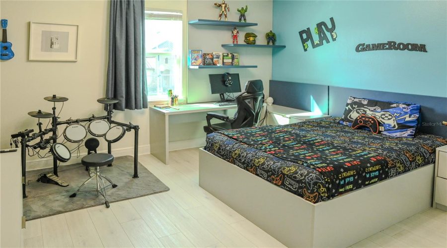 Orlando, Florida 32836, 5 Bedroom Bedrooms, ,4 Bathroombathrooms,Residential,For Sale,Ludington,0,Mfro6438720