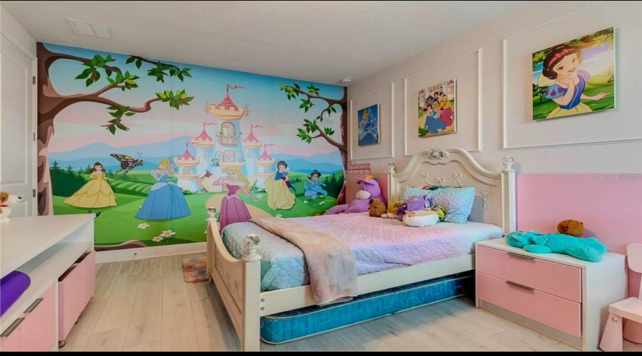 Orlando, Florida 32836, 5 Bedroom Bedrooms, ,4 Bathroombathrooms,Residential,For Sale,Ludington,0,Mfro6438720