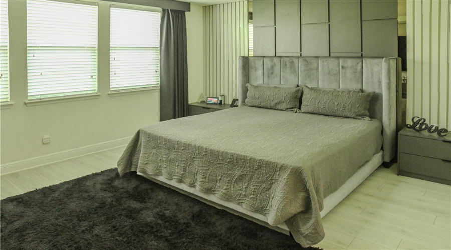 Orlando, Florida 32836, 5 Bedroom Bedrooms, ,4 Bathroombathrooms,Residential,For Sale,Ludington,0,Mfro6438720