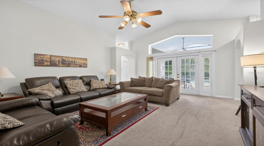 Kissimmee, Florida 34747, 4 Bedroom Bedrooms, ,3 Bathroombathrooms,Residential,For Sale,Spring Creek,0,Mfro6438647