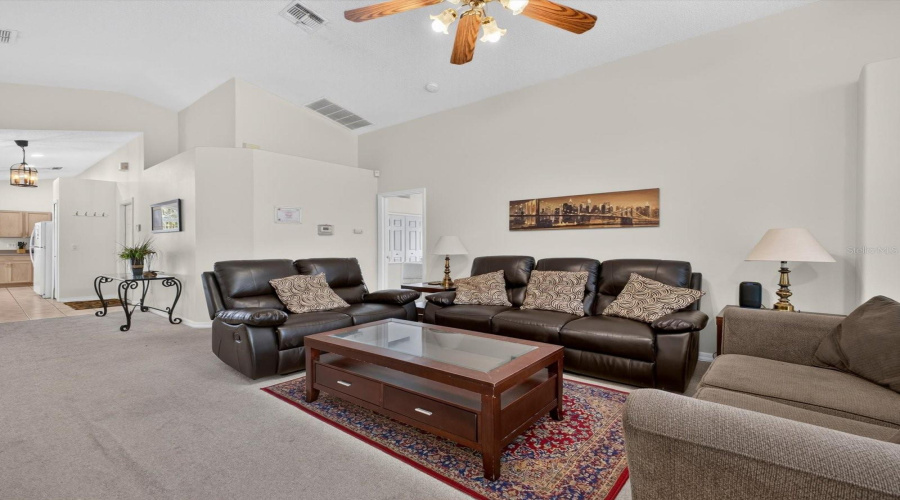 Kissimmee, Florida 34747, 4 Bedroom Bedrooms, ,3 Bathroombathrooms,Residential,For Sale,Spring Creek,0,Mfro6438647